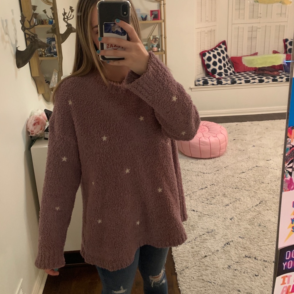 J Roberts fuzzy mauve top!